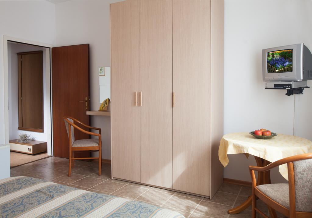 B&B Moderno Fažana Habitación foto