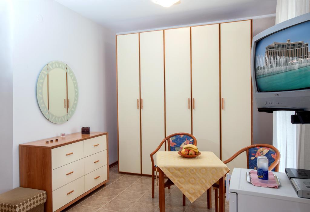 B&B Moderno Fažana Habitación foto